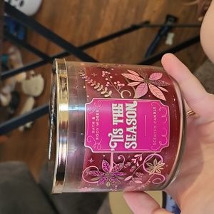 Bath & Body Works Tis the Season 3 wick candle